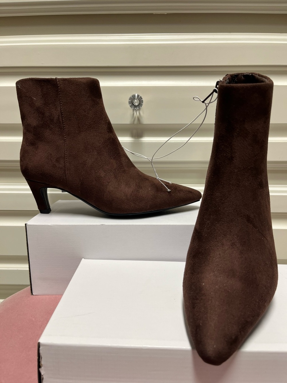 NWT Universal Thread Chocolate Brown Faux Suede Ankle Booties Almond Toe Sz 8